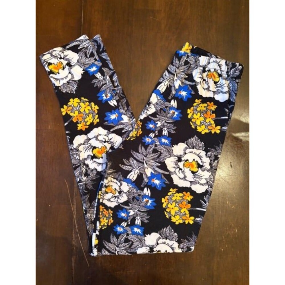 Agnes & Dora high wasted leggings, black blue yellow white high wasted modal